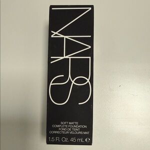 NARS Soft Matte Complete Foundation in Black